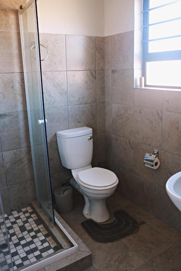 My Guesthouse Kimberley Bagian luar foto