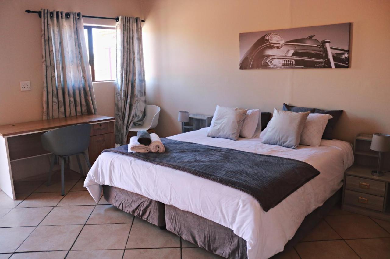 My Guesthouse Kimberley Bagian luar foto